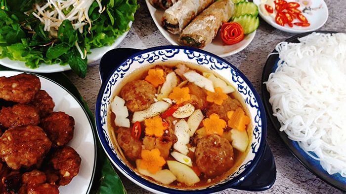 Bún chả Ty Béo - Hình ảnh 1