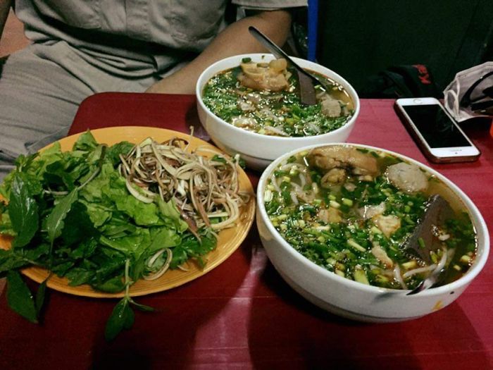 Bún Bò Huế Hợp - Món Ngon Đậm Đà Giữa Lòng Hà Nội