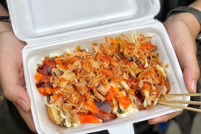 Bánh Bạch Tuột - Tinh hoa ẩm thực đường phố Quận 5