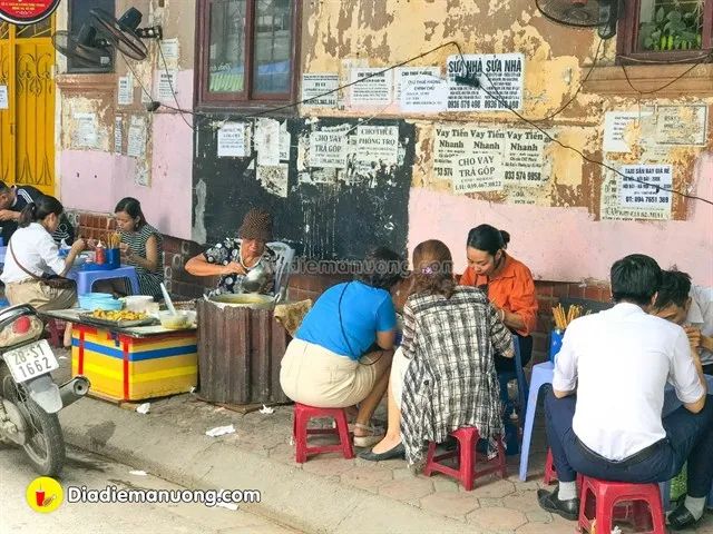 Bát bún dọc mùng vàng ươm hấp dẫn