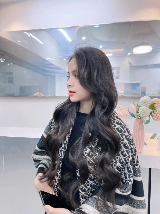 Hình ảnh thực tế mái tóc nối nghệ thuật tại Nối Tóc Hoàng Vũ – phong cách tự nhiên, quyến rũ