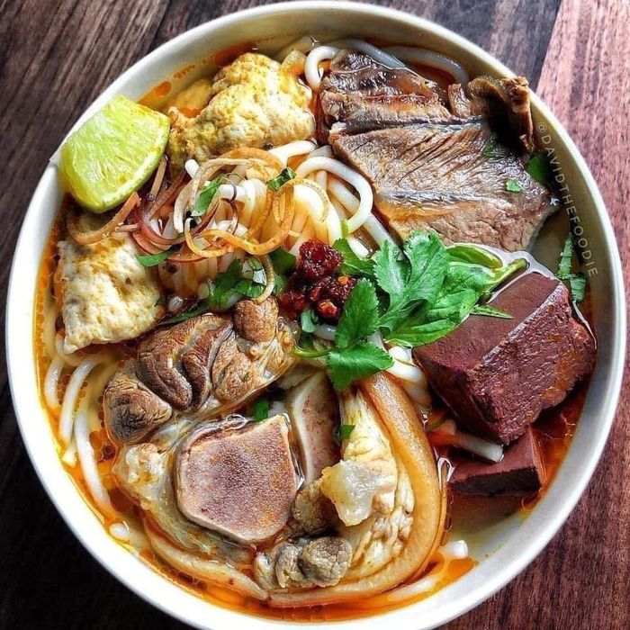 Bún bò Huế Nhân Khôi - Hình ảnh 1