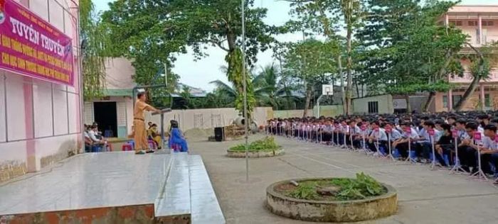 Hình ảnh Trường THPT Vĩnh Long 1