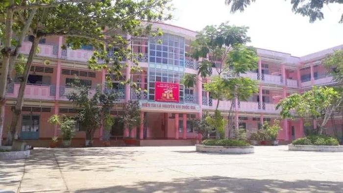 Hình ảnh Trường THPT Vĩnh Long 2