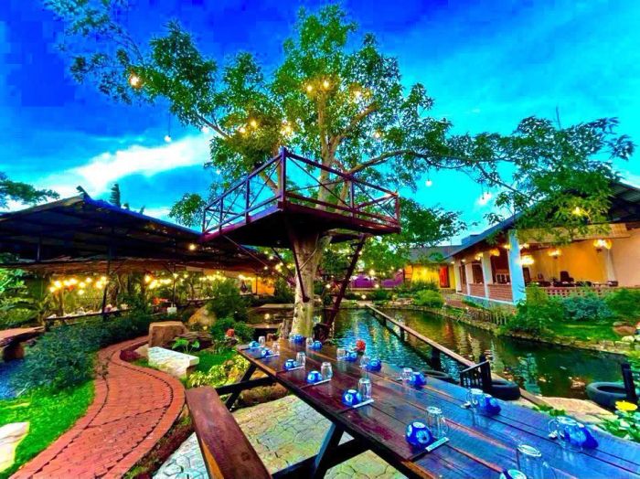 Góc check-in đầy nghệ thuật tại The Little Garden