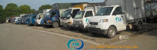 Hình ảnh đội xe hùng hậu của Công Ty Vận Tải Trọng Tấn