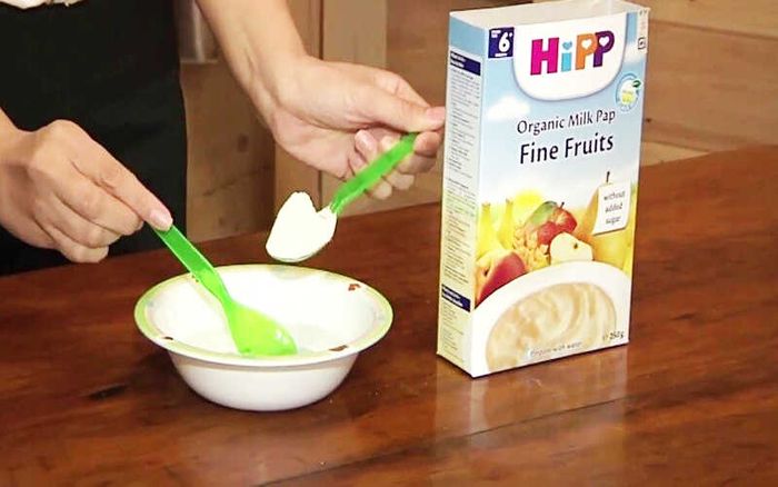 Hình ảnh bột ăn dặm HiPP đạt chuẩn châu Âu