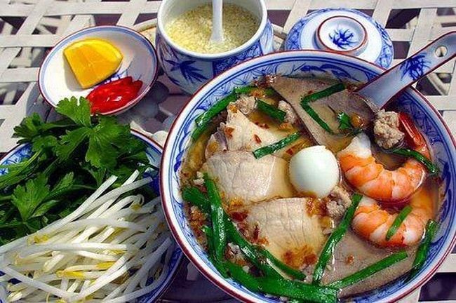 Khám phá món ăn miền Tây tại Sài Gòn
