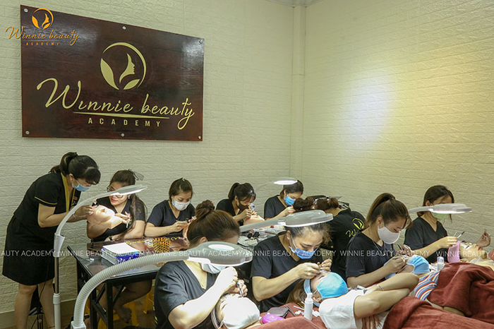 Không gian đào tạo hiện đại tại Winnie Beauty Academy - Ảnh 1