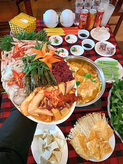 Món Ăn Nhà Hàng - Ảnh 1