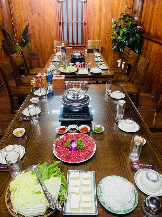 Khách Đặt Bàn - Ảnh 2