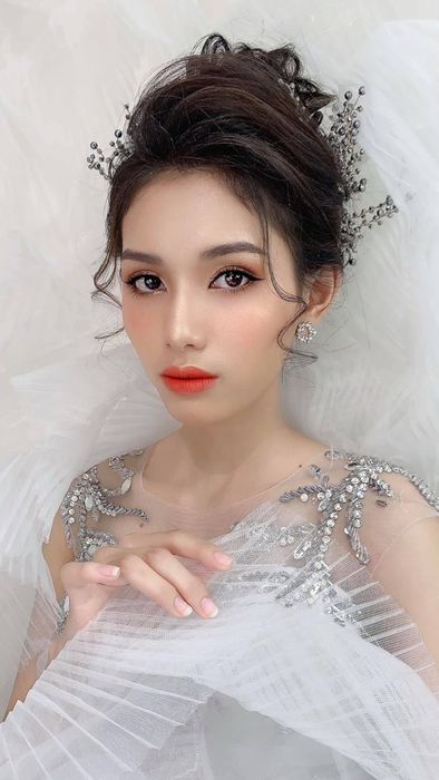 Tác phẩm trang điểm cô dâu tinh tế từ Duc Thanh Ho