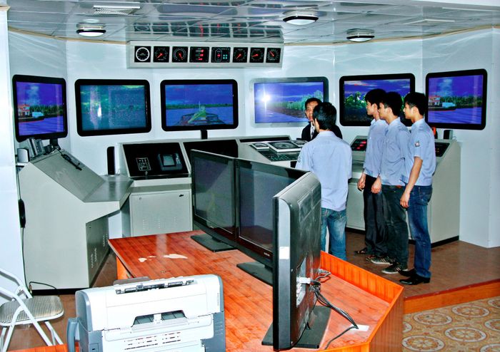 Xưởng thực hành hiện đại tại Cao Đẳng GTVT Đường Thủy I