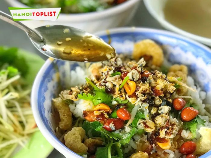 ngu-uyen-com-hen-hue-binh-dan-o-ha-noi-Tripi