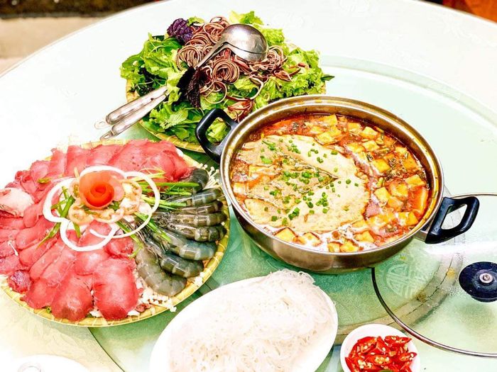 Món Ăn Nhà Hàng - Ảnh 2