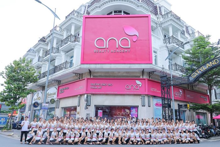 Không gian đào tạo hiện đại tại Trường Thẩm Mỹ ANA - ANA Beauty Academy