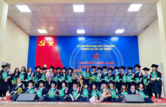 Khuôn viên xanh mát của Đại học Hải Dương