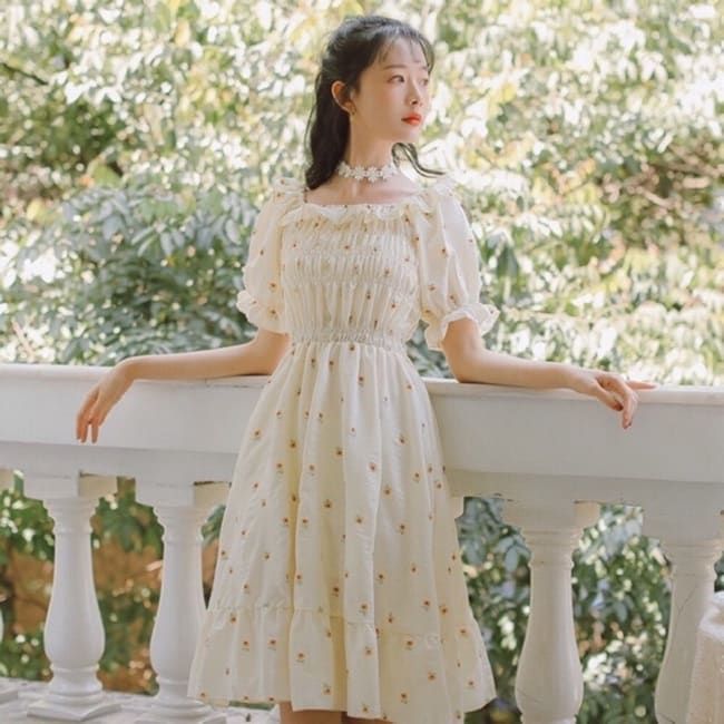 Váy hoa tại Angle Lam