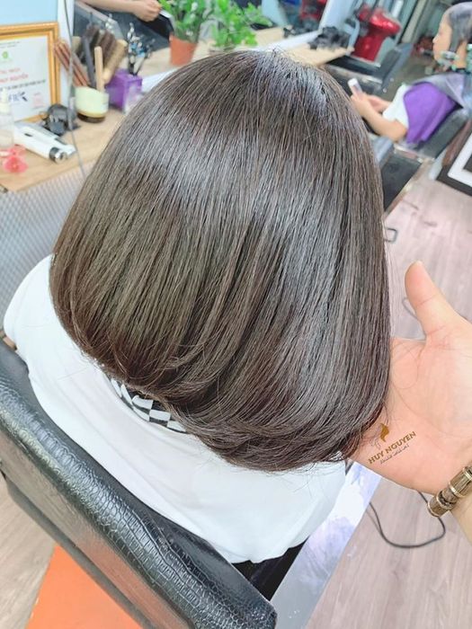 Không gian trẻ trung và sáng tạo tại Salon Tóc Huy Nguyễn