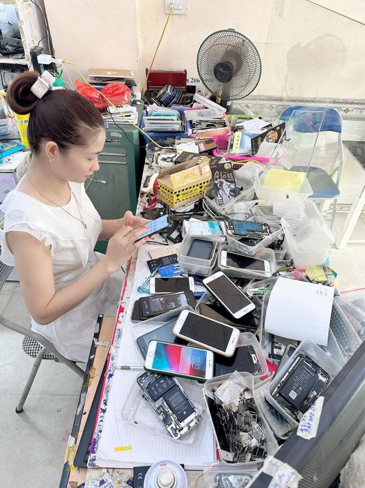 Không gian làm việc chuyên nghiệp tại Vũ Ngôi Mobile