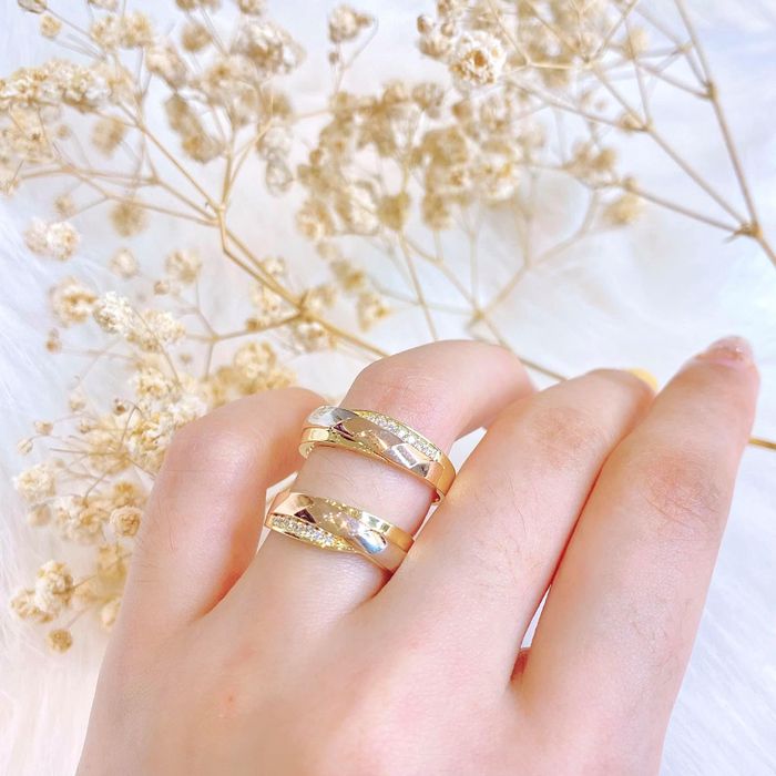 Tuyệt tác trang sức lấp lánh tại Vàng Bạc Đá Quý Phú Gia - Ảnh 1