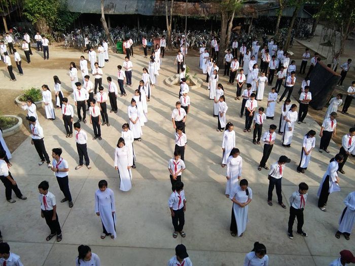 Tiết học thực hành sôi nổi tại Trường THCS Hòa Thuận