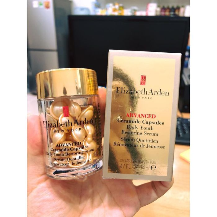 Hình ảnh chân thực viên nang Elizabeth Arden Ceramide phiên bản cao cấp