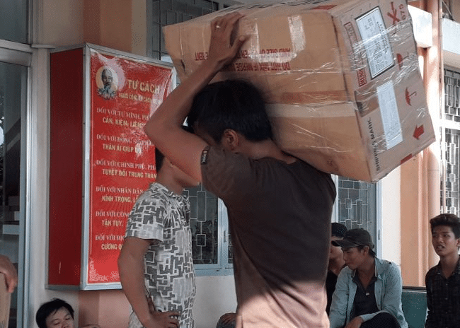 Công ty cổ phần Đầu tư Vận Tải 24H hoạt động suốt 24/7, kể cả trong các kỳ lễ Tết, đảm bảo mang đến dịch vụ tốt nhất cho khách hàng.