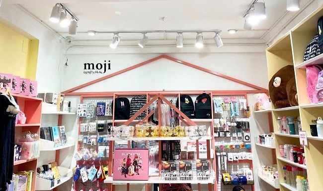 Moji - Thiên đường sticker đáng yêu giữa lòng Sài Gòn