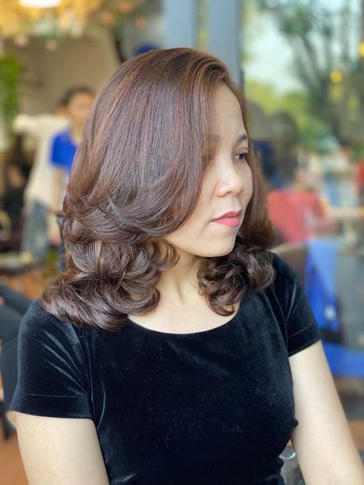 Không gian hiện đại và sang trọng tại Cường Blue Hair Salon