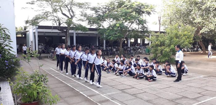 Hình ảnh lớp học hiện đại tại Trường THCS Trần Phú