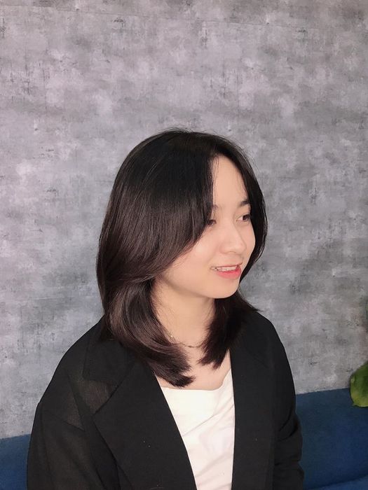 Không gian sang trọng và hiện đại tại Salon Leo Nguyễn