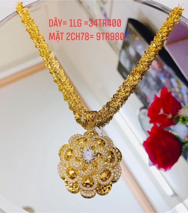 Không gian sang trọng tại Duy Khang Ngọc Lợi Jewelry