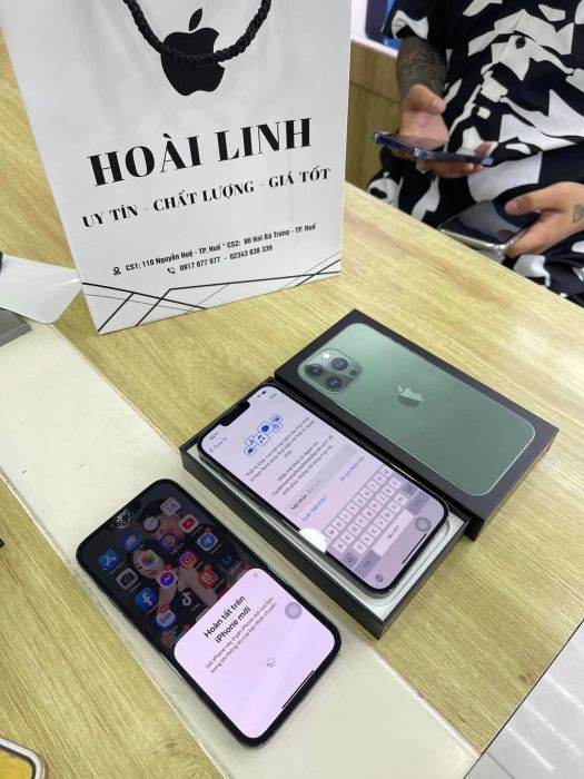 Hình ảnh không gian bán hàng tại Hoài Linh Smartphone