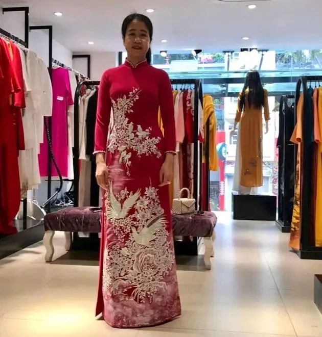 Phi Áo Dài - Điểm hẹn của tinh hoa áo dài Việt