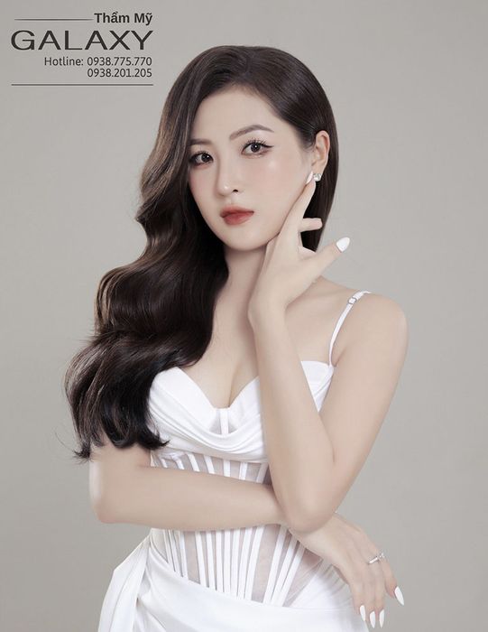 Lựa chọn địa chỉ xóa nọng cằm an toàn tại TP.HCM: Tiêu chí vàng là bác sĩ có chuyên môn, cơ sở vật chất hiện đại và quy trình đạt chuẩn y khoa.