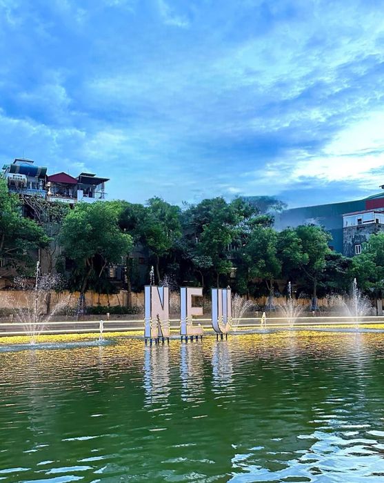 Hình Ảnh Đẹp Về Khuôn Viên NEU