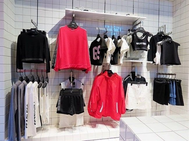 Không gian Ố Ồ shop được thiết kế thoải mái, dễ chịu, mang đến trải nghiệm mua sắm thú vị cho khách hàng