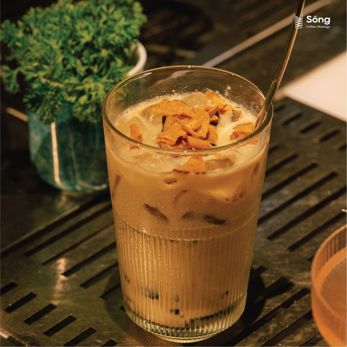 Hình ảnh Sóng - Coffee & Mixology: Góc phố đầy chất thơ