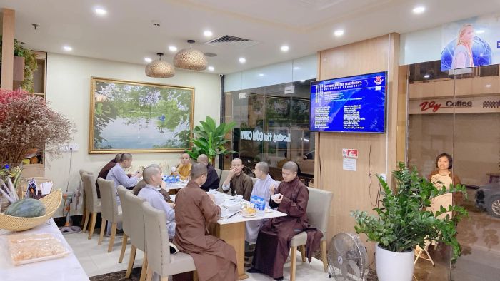 Ngắm nhìn nghệ thuật trình bày món chay độc đáo tại Loving Hut - Ẩm Thực Chay Hạ Long