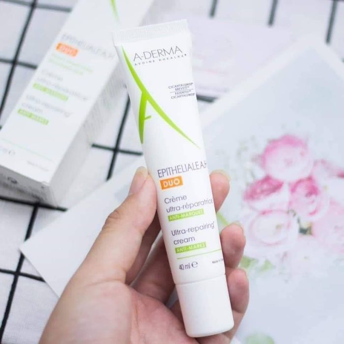 Hình ảnh minh họa kem A-Derma Epitheliale phiên bản 2