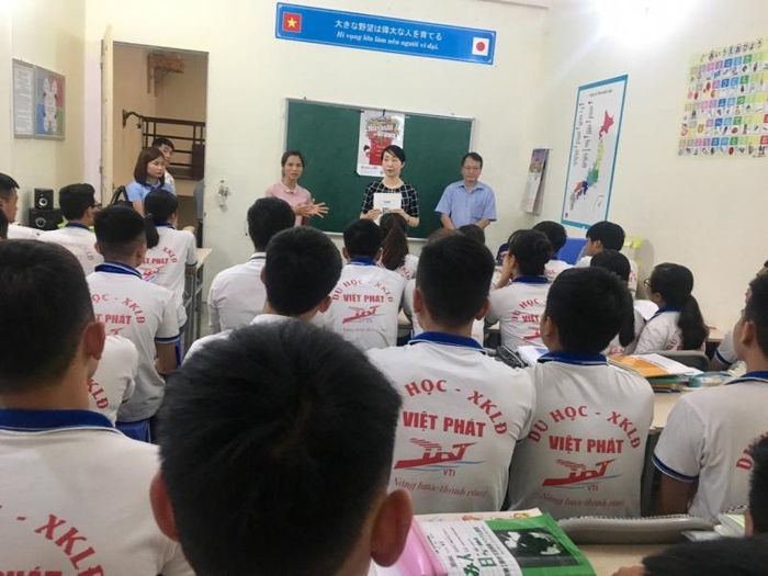 Hình ảnh đào tạo ngoại ngữ tại Việt Phát