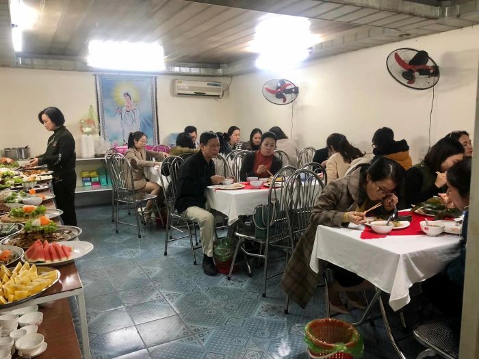 Thưởng thức nghệ thuật trình bày món chay độc đáo tại Cơm Chay Hà Thành