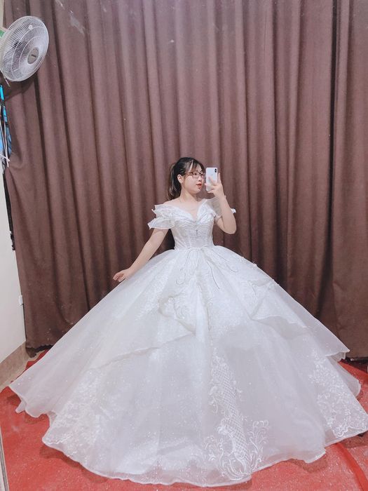 Khoảnh khắc công chúa lộng lẫy tại Studio Nguyễn Hương