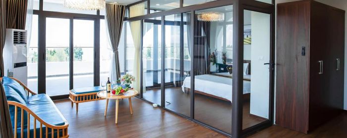 WILD HORSE Hotel - bể bơi vô cực ôm trọn biển trời Hải Tiến