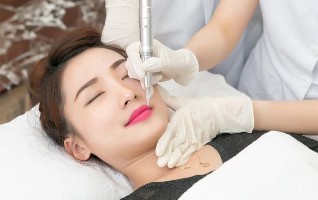 Hình ảnh thực tế phun môi lipstick tại Hảo Spa