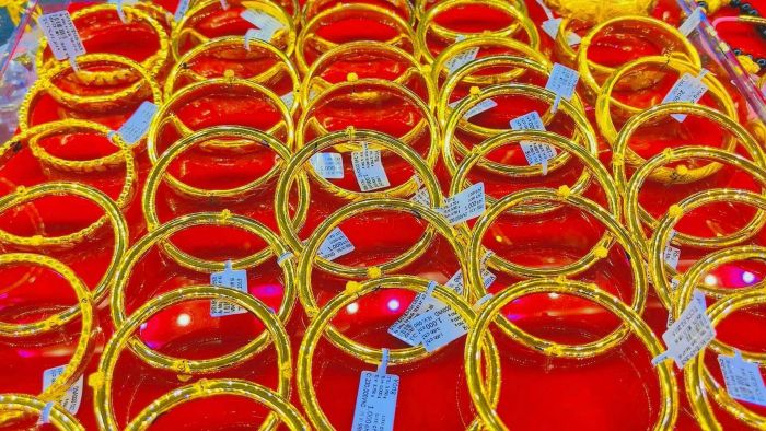 [Hình ảnh] Không gian sang trọng và bộ sưu tập trang sức cao cấp tại Tiệm Vàng Kim Chạch