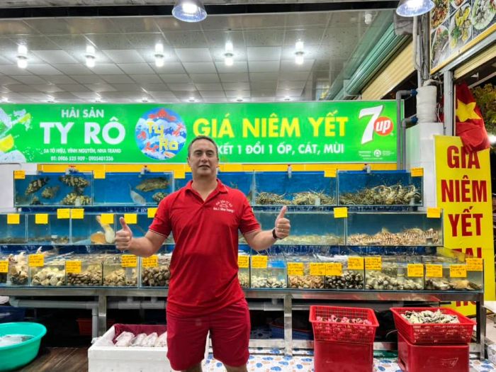 Không gian ấm cúng tại Hải Sản Ty Rô