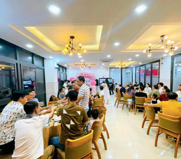 Hình ảnh Nhà hàng Bến Thủy - Bữa tiệc hải sản đẳng cấp