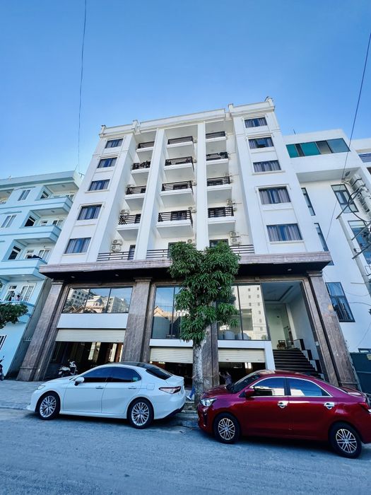 Ảnh 1 - Kiến trúc sang trọng của Khách Sạn Hoàng Gia Royal